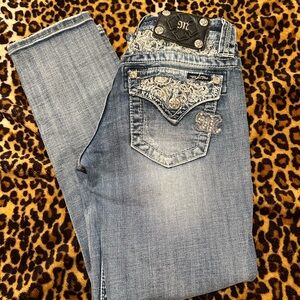 ❣️Women’s miss me jeans size 25 cuffed capri